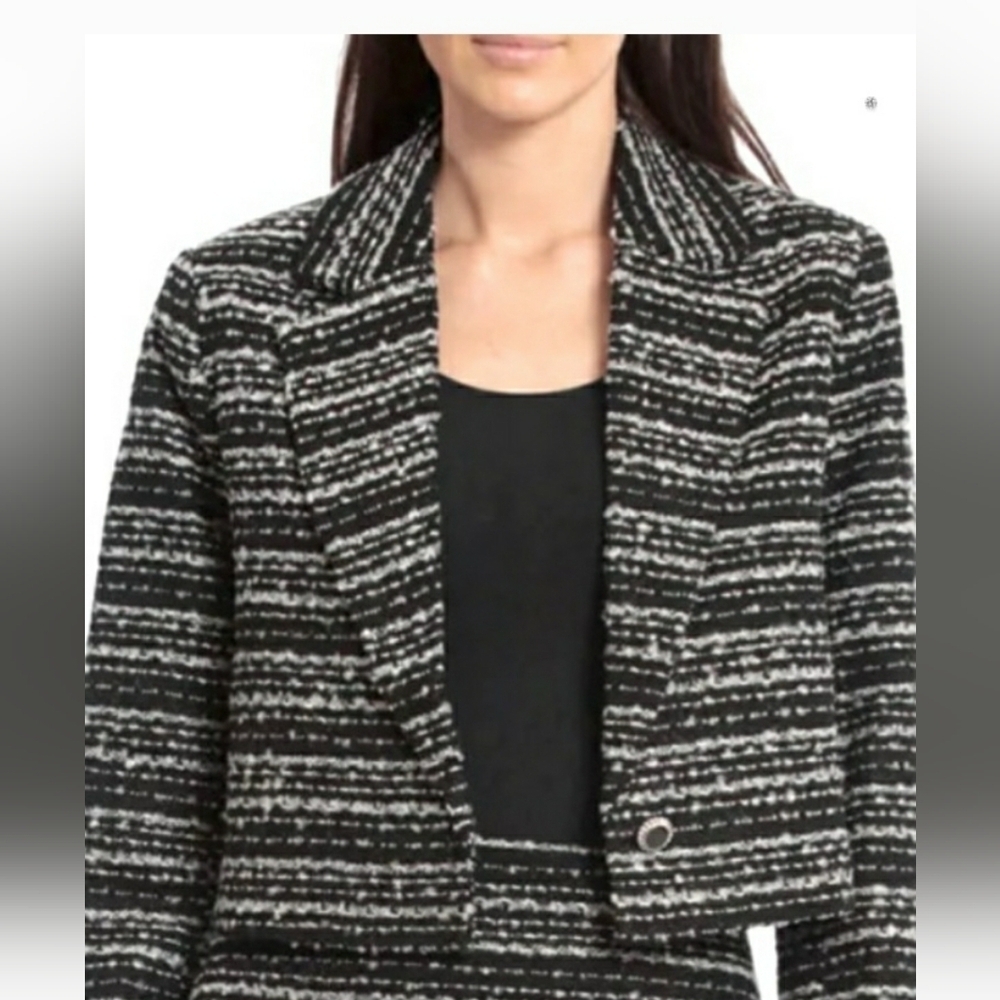 Bagatelle Collection Wool Blend Boucle Cropped Jacket, Large